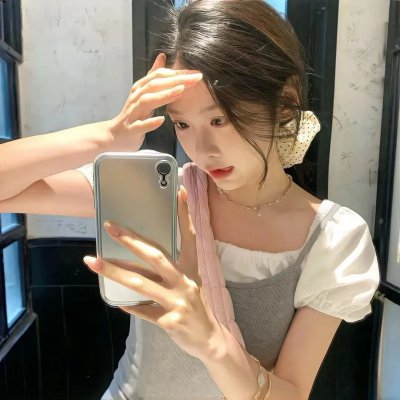 艳谍飘香